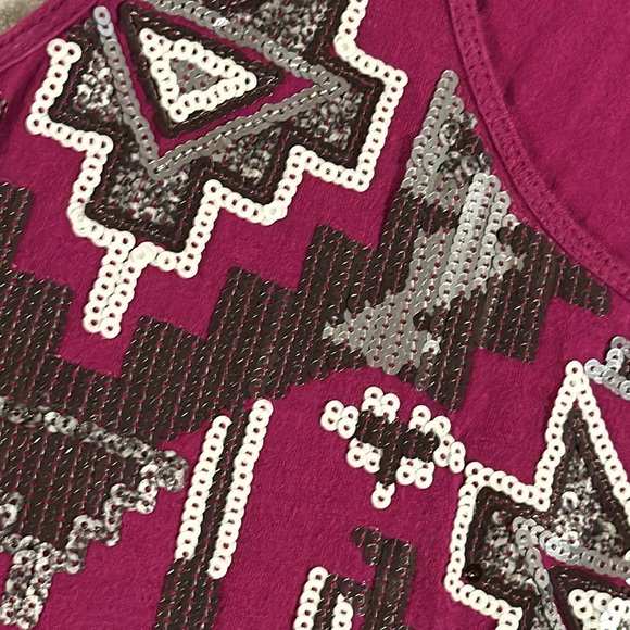 Express M Medium tank top - sleeveless - sequin Aztec style design - geometric - Picture 5 of 9